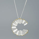 Muse pendant