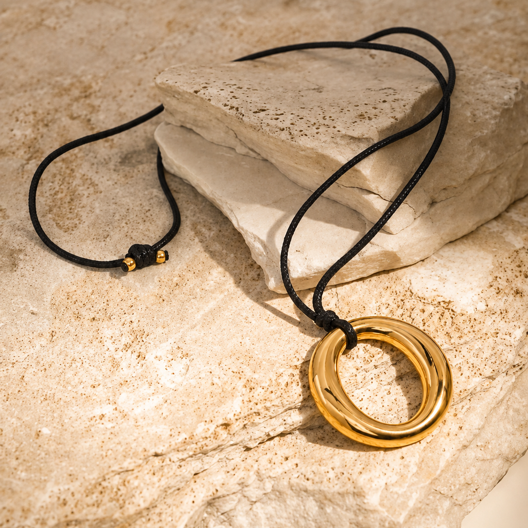 Orbit rope necklace