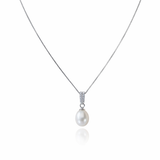 Timeless seafoam necklace