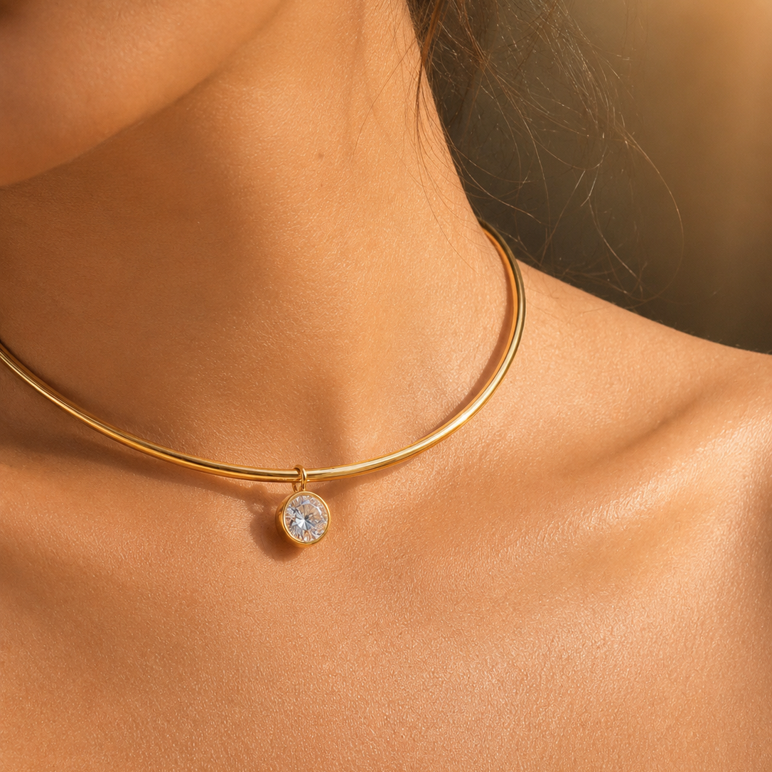 Lumi gold round choker
