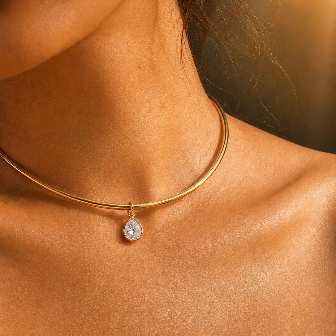 Lumi gold teardrop choker