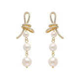 Knot pearl earrings